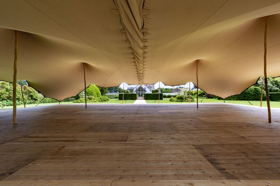 Stretchtent ceremonie I  Ceremonietent Stretch tent huren I stretched.be