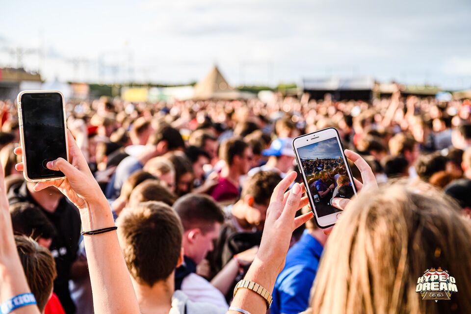 Hype-o-dream I stretched.be I Giant hat kata