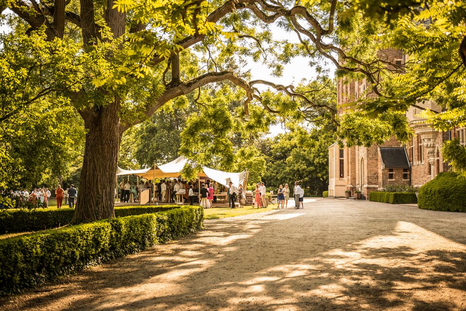 Stretchtent huren I kasteel loppem I trouwtent