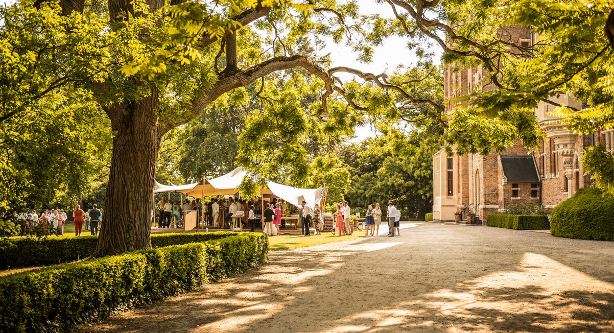 Stretchtent huren I kasteel loppem I Organic tent I Ceremonietent