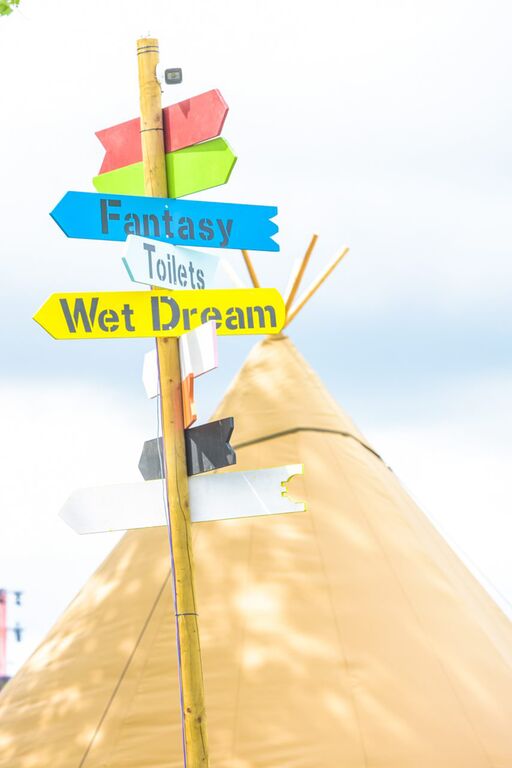 Hype-o-dream I stretched.be I Giant hat kata